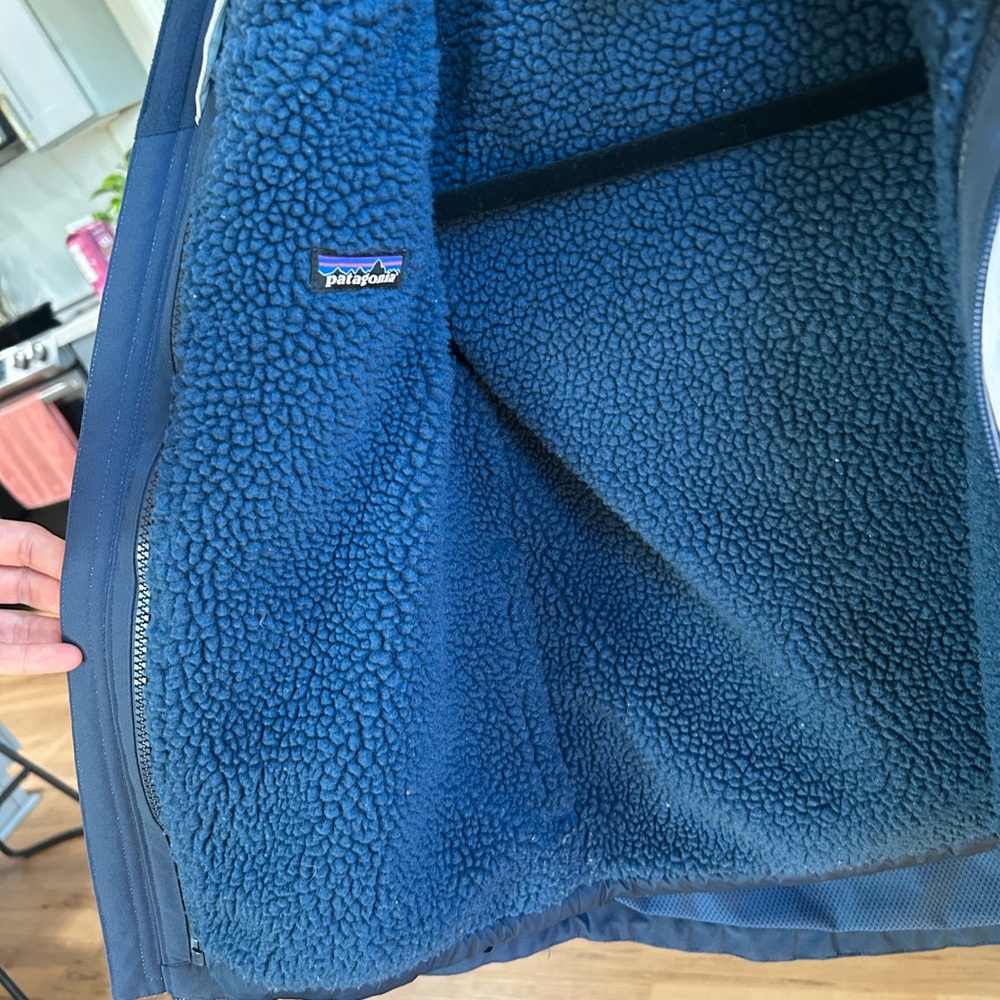 Patagonia Kids’ 4-in-1 Everyday Jacket - Picture 3 of 4